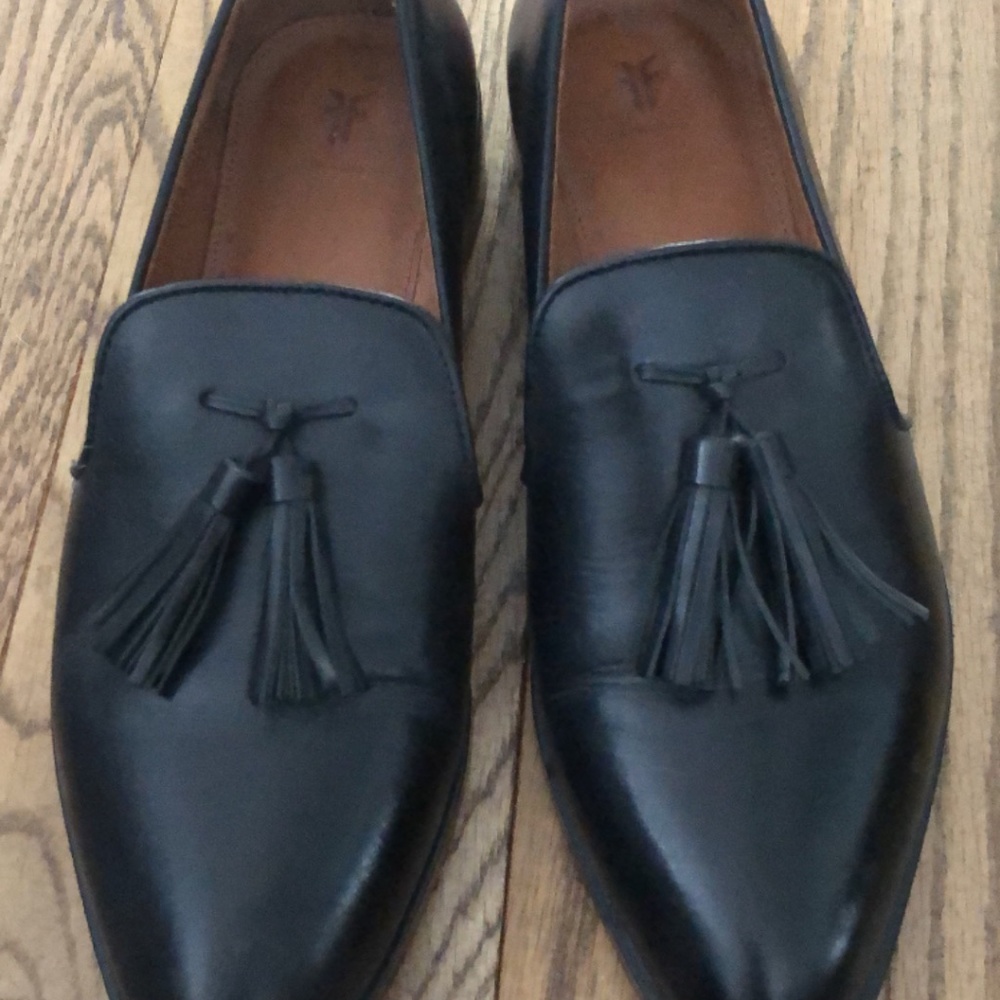 Frye Women’s Tassel Loafers 7.5